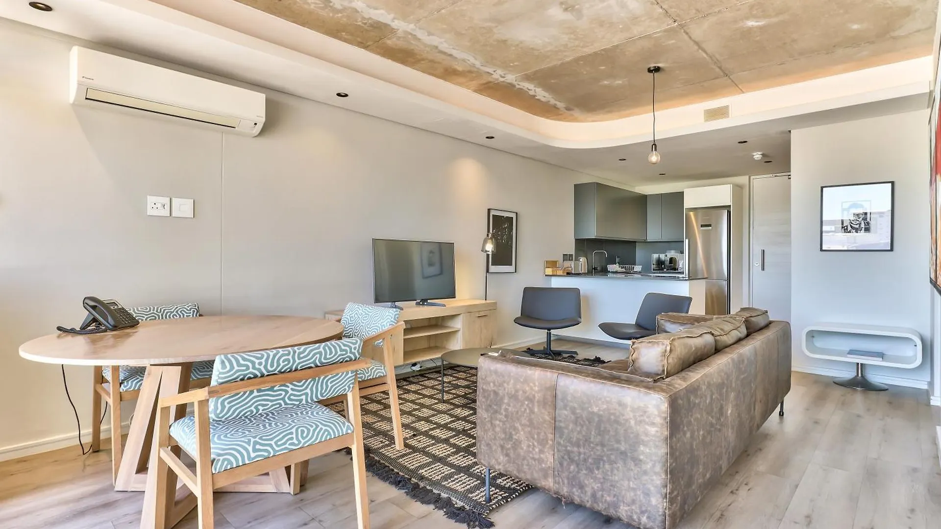 Luxury 2 Bedroom With Balcony Cape Town 0*,  South Africa