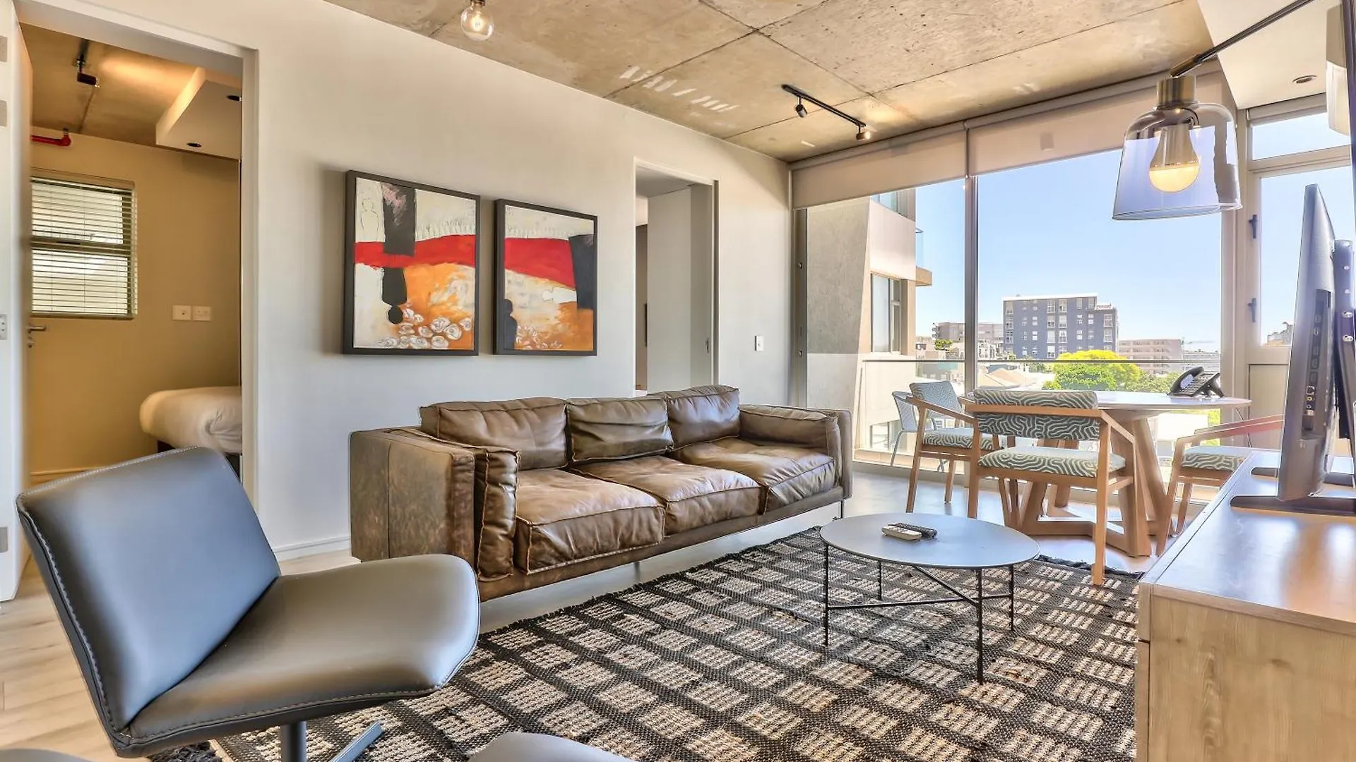 Luxury 2 Bedroom With Balcony Cape Town