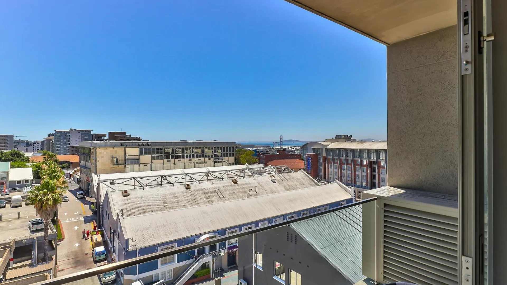 Luxury 2 Bedroom With Balcony Cape Town